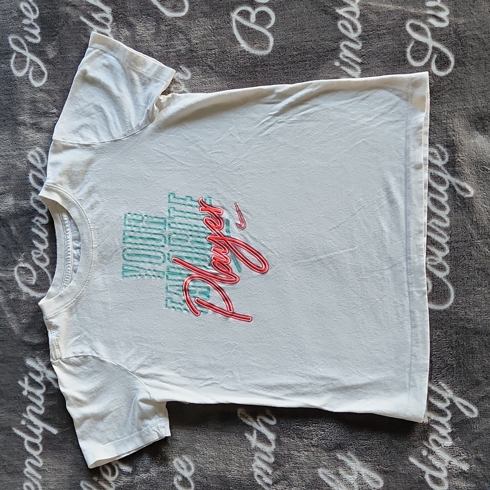 Boy's Nike Shirt boys Nike shirt GUC